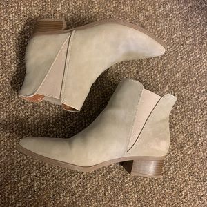 Stone colored chelsea boots